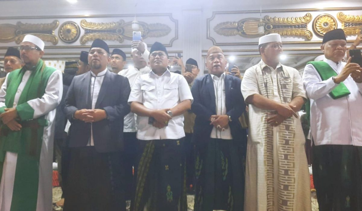 Paslon Wali Kota Bekasi Heri-Sholihin Hadiri Acara Maulid Nabi Muhammad SAW di Rumah H Zaini Sidi