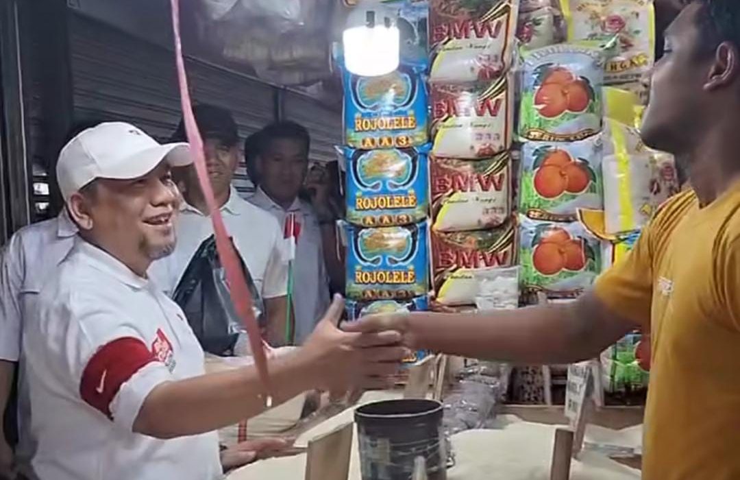 Calon Wali Kota Bekasi Heri Koswara Lakukan Giat Pagi Pasar Kranji