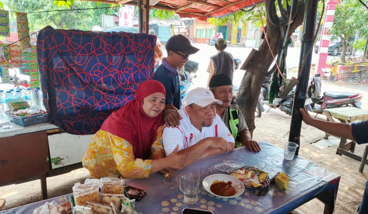 Bang Heri Kongkow di Warkop Berdialog dengan Warga Bekasi